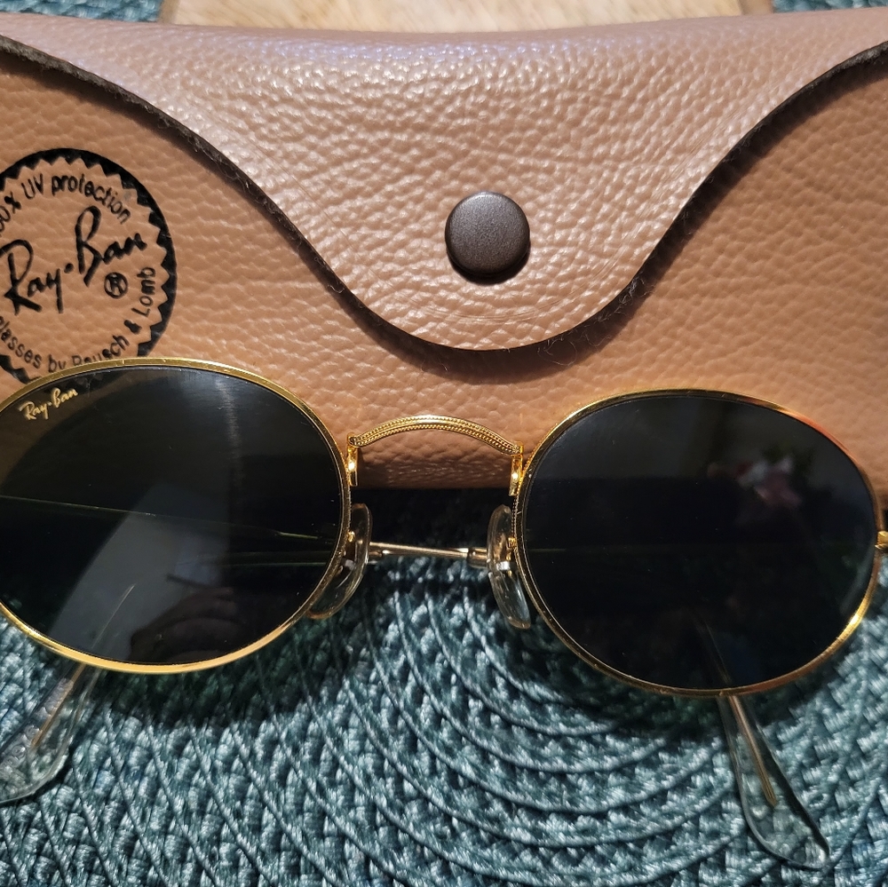 Vintage B & L Ray ban oval sunglasses